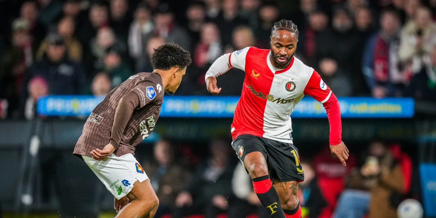Had Feyenoord ooit minder punten als nummer twee? | VN