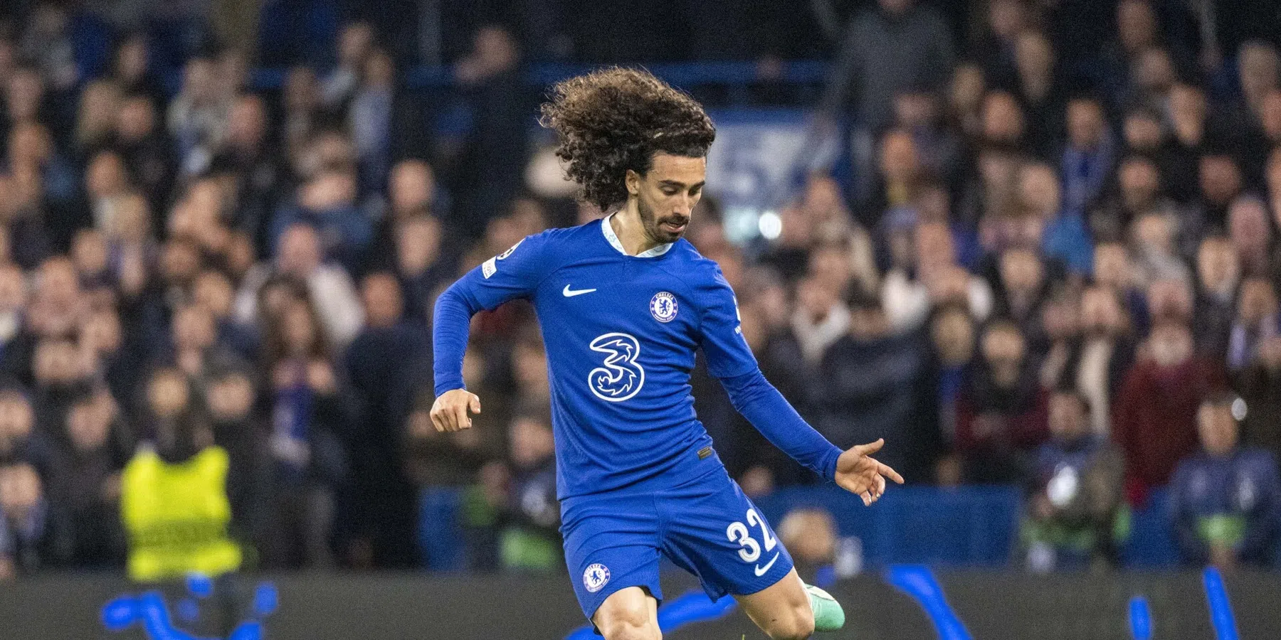 Aston Villa en Chelsea treffen elkaar in de Premier League. Lees hier hoe laat de 