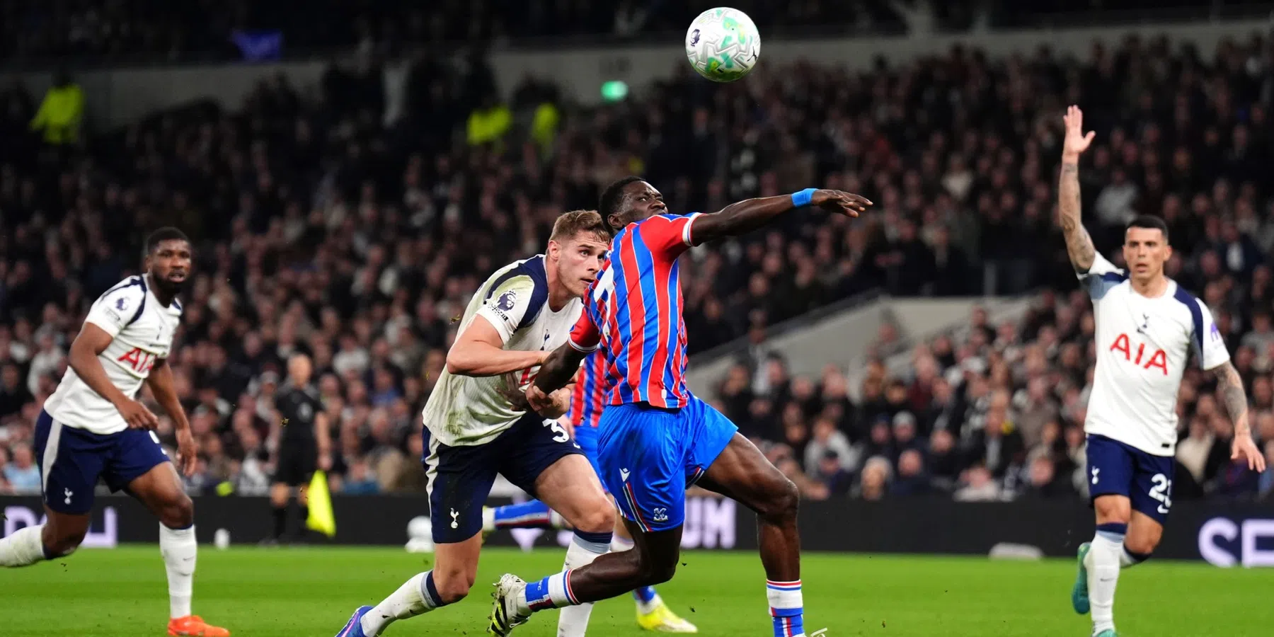 Crisis bij Tottenham verergert na dramatisch verlies tegen Crystal Palace