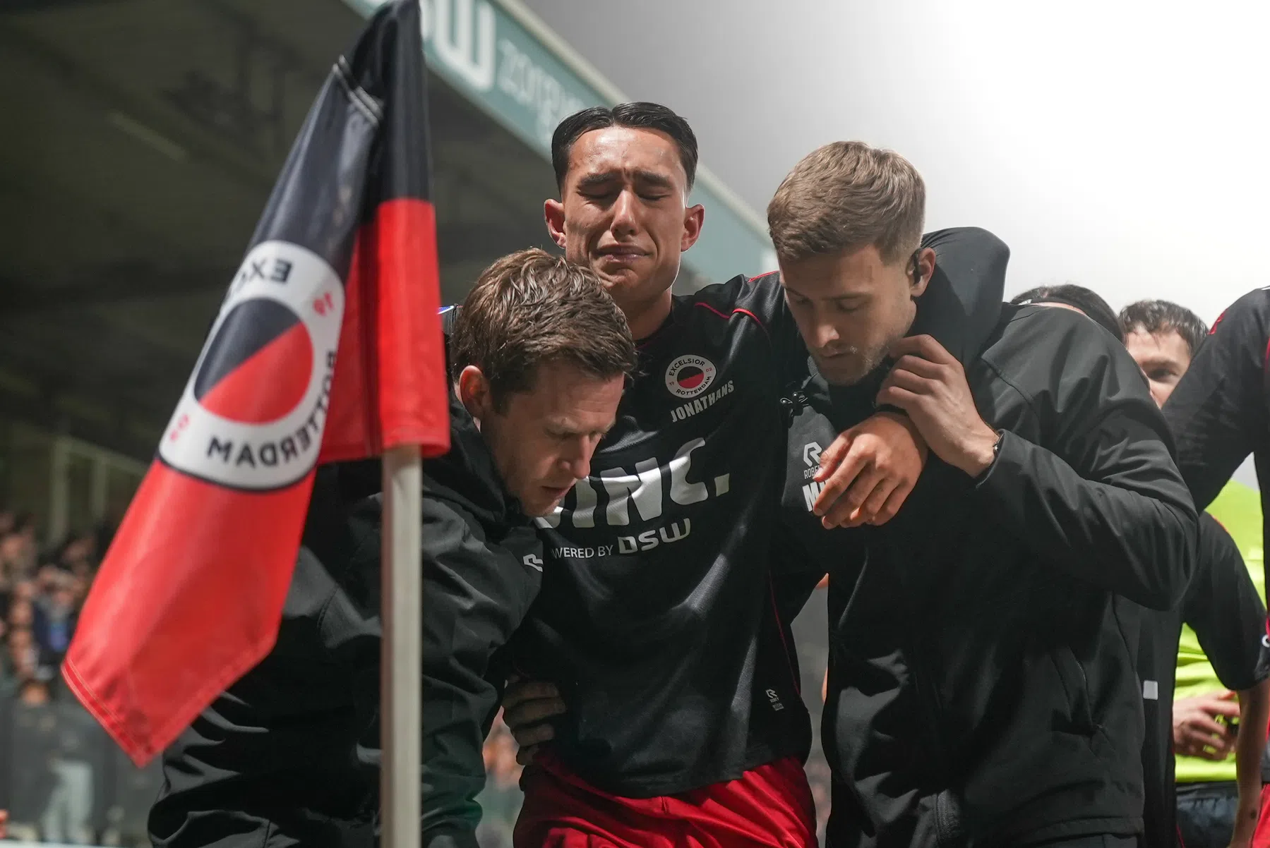 Jonathans opnieuw zwaar geblesseerd bij Excelsior | VoetbalNieuws