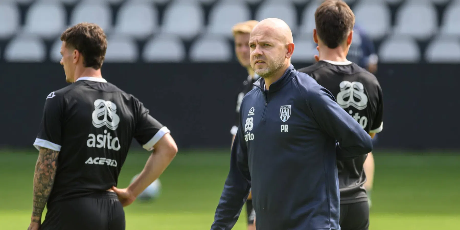 Heracles laat Reekers tijdelijk vertrekken naar Adelaide | VN