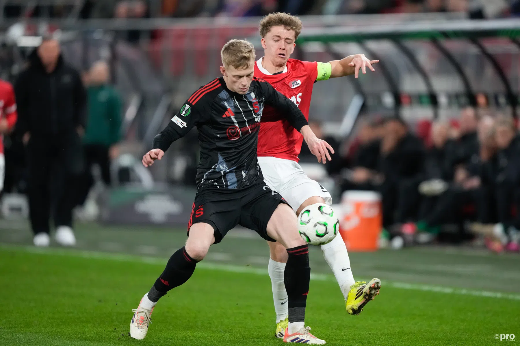 AZ verdedigt voorsprong tegen Sparta Praag in return | VN