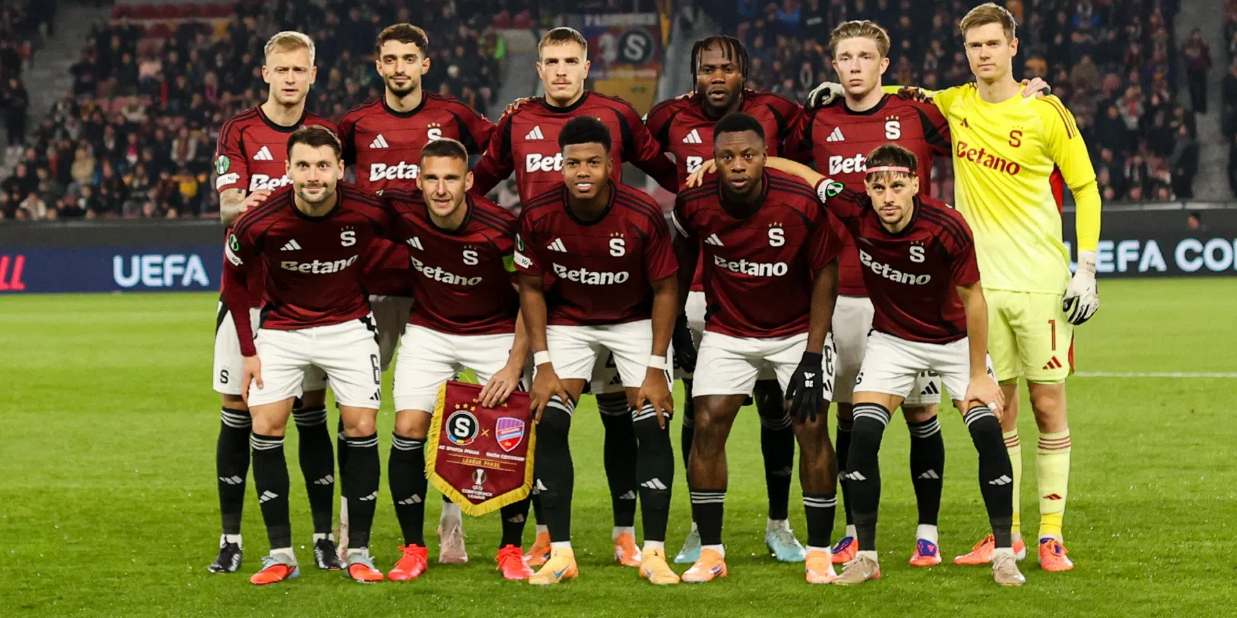 AZ in historisch stadion: dit is het decor van het Conference League-duel met Spar