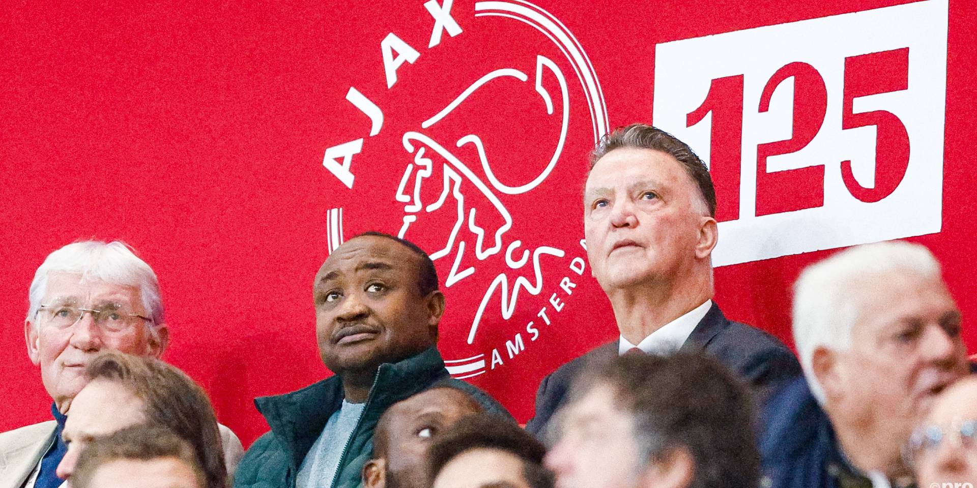 Van Gaal blijft langer adviseur Ajax | VoetbalNieuws