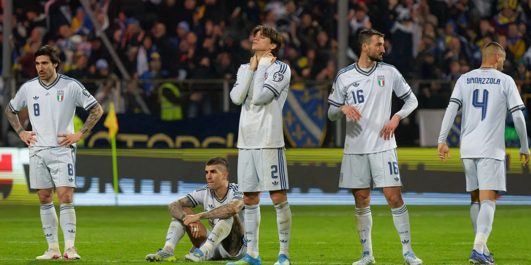 Italiaanse media in rouw gedompeld: 'Historische ramp en een totale mislukking'