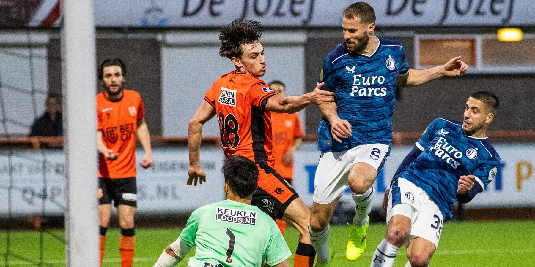 PSV hoopt op wonder: zo vaak verspeelde Feyenoord punten tegen Volendam