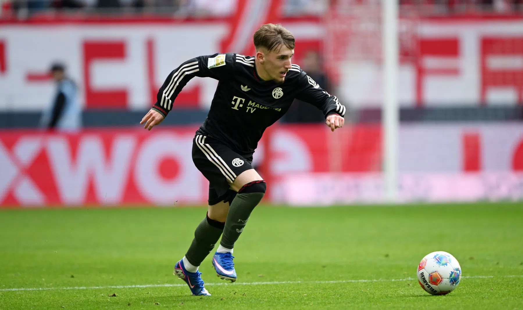 Bayern-talent Karl loopt blessure op richting WK | VoetbalNieuws