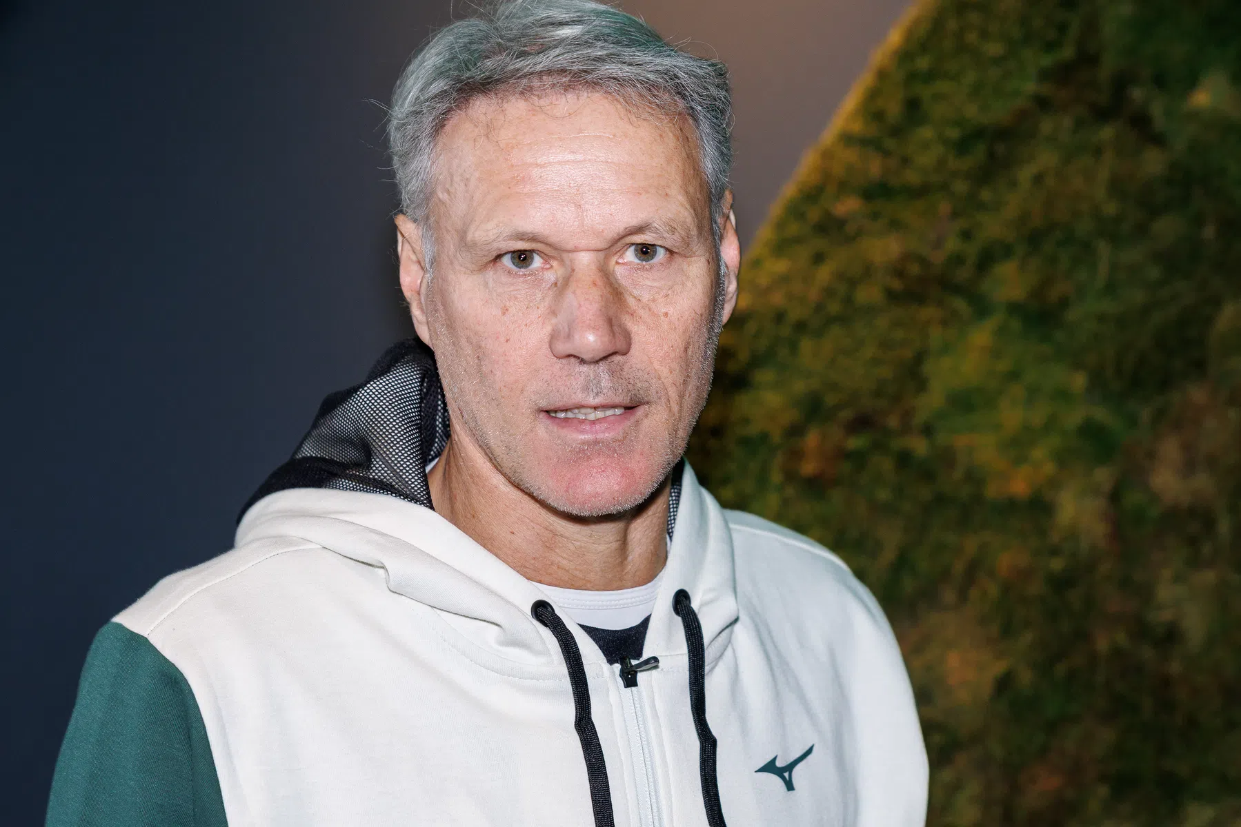 Van Basten doet aangifte na bizarre stalkingzaak | VoetbalNieuws