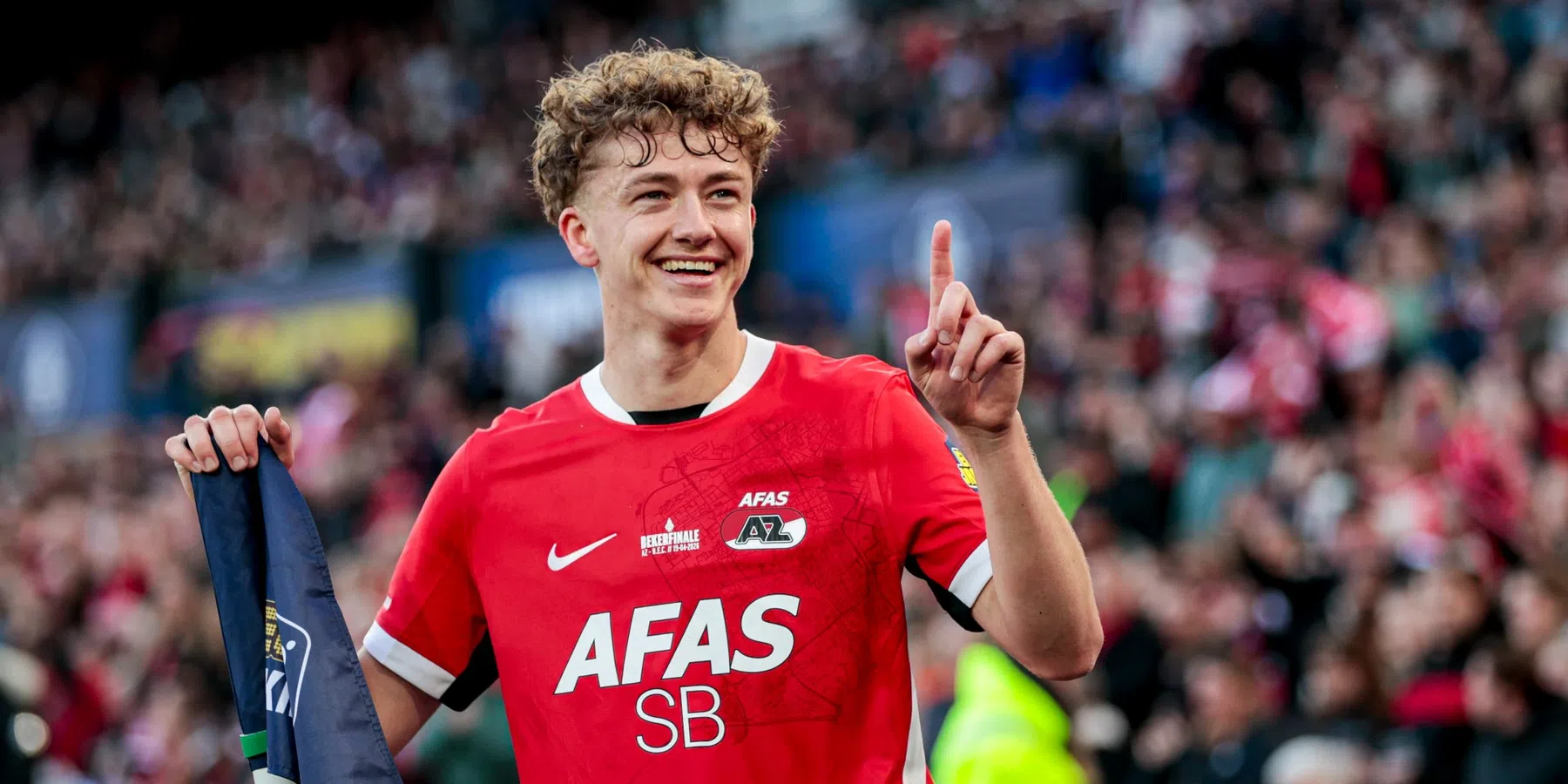 Uit deze landen is er interesse voor AZ-uitblinker Sven Mijnans