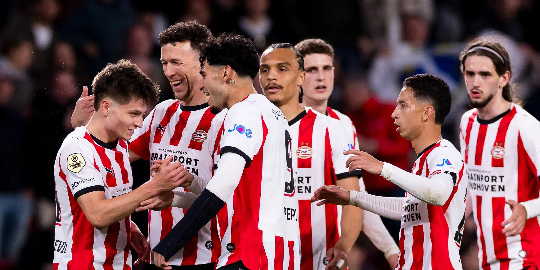 Kranten zien PSV met speels gemak winnen: 'Bajraktarevic geeft pak slaag aan PEC'