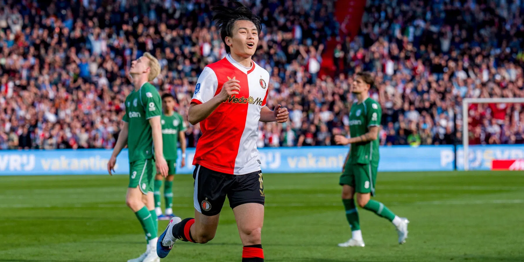 Feyenoord doet goede zaken voor plek twee en boekt eenvoudige zege op Groningen