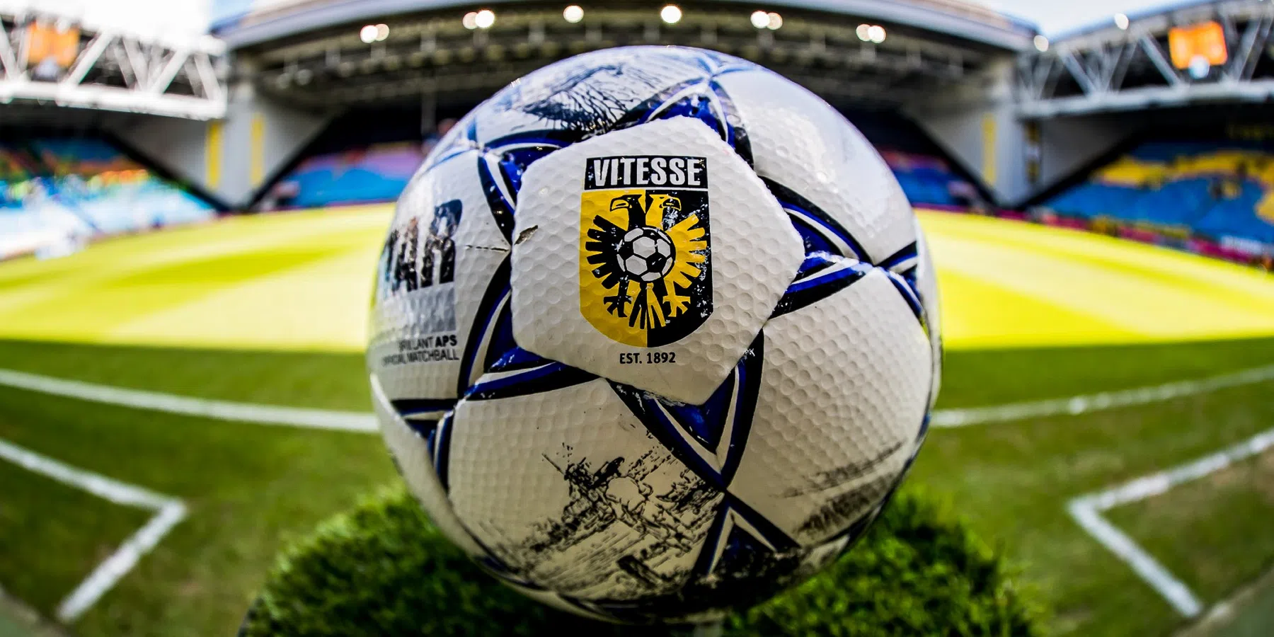 Vitesse stelt nieuwe algemeen directeur aan na aanhoudende speculaties 