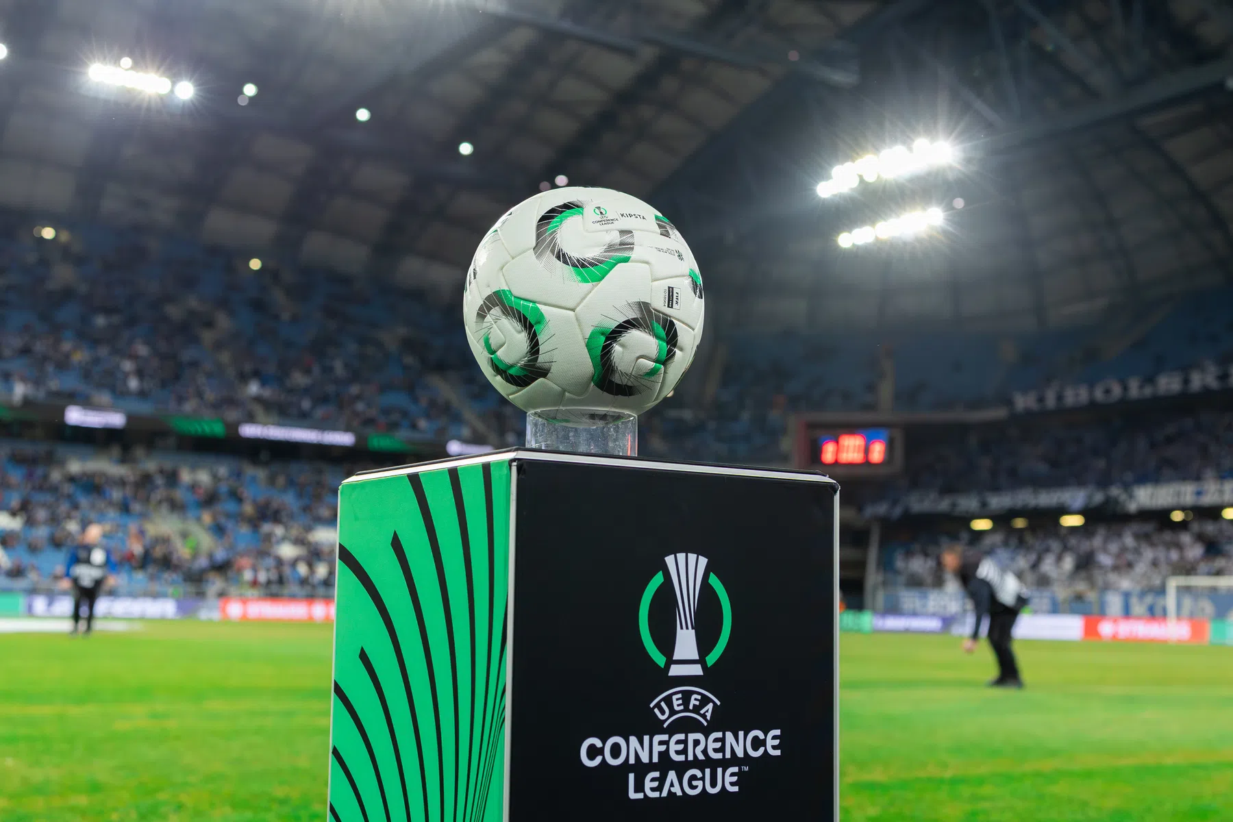 Halve finales Conference League: dit maakt het uniek | VoetbalNieuws