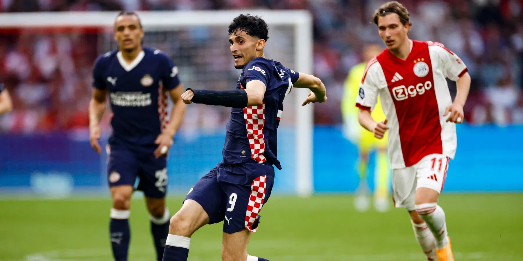 Kranten kritisch na 'pseudo-topper': 'Ajax mist volwassenheid, PSV mist urgentie'