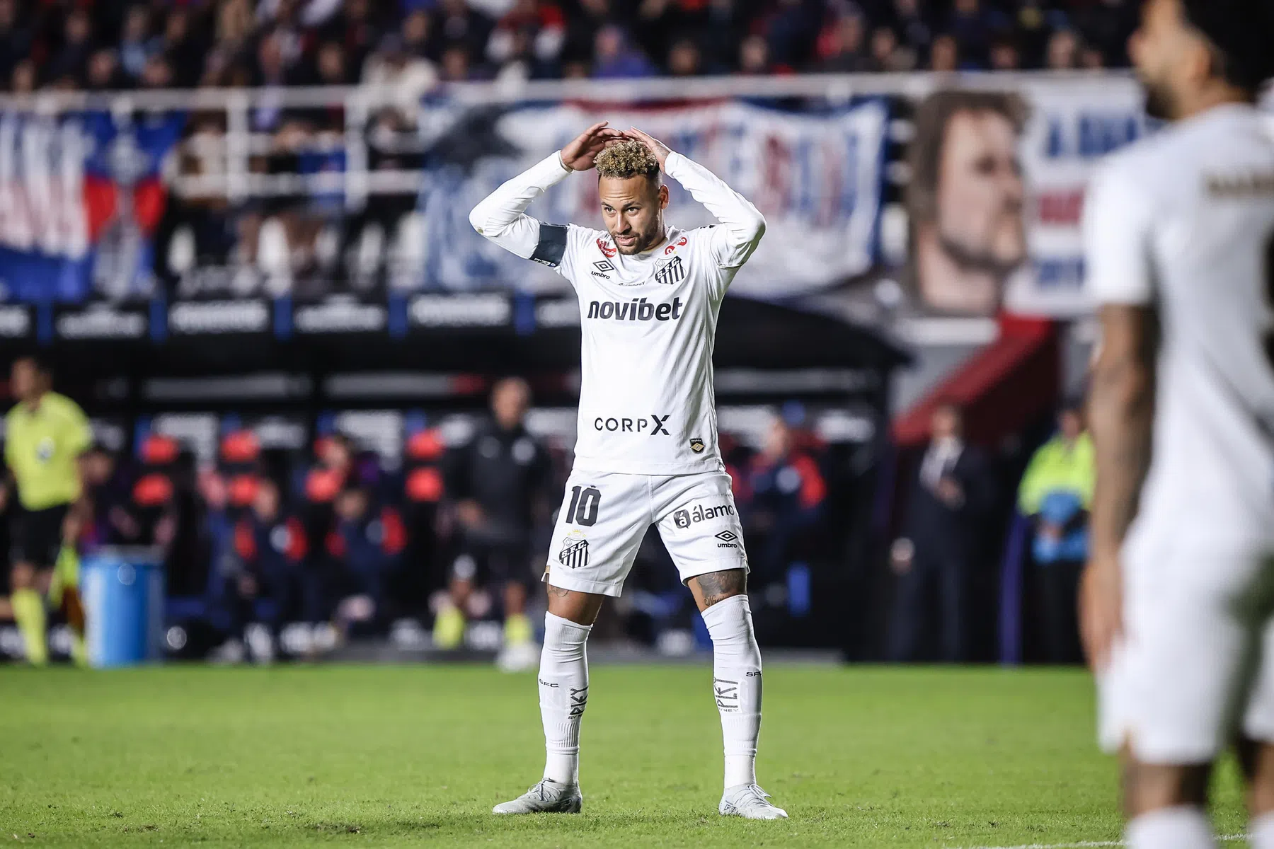 Neymar reageert op ruzie met Robinho junior bij Santos | VoetbalNieuws