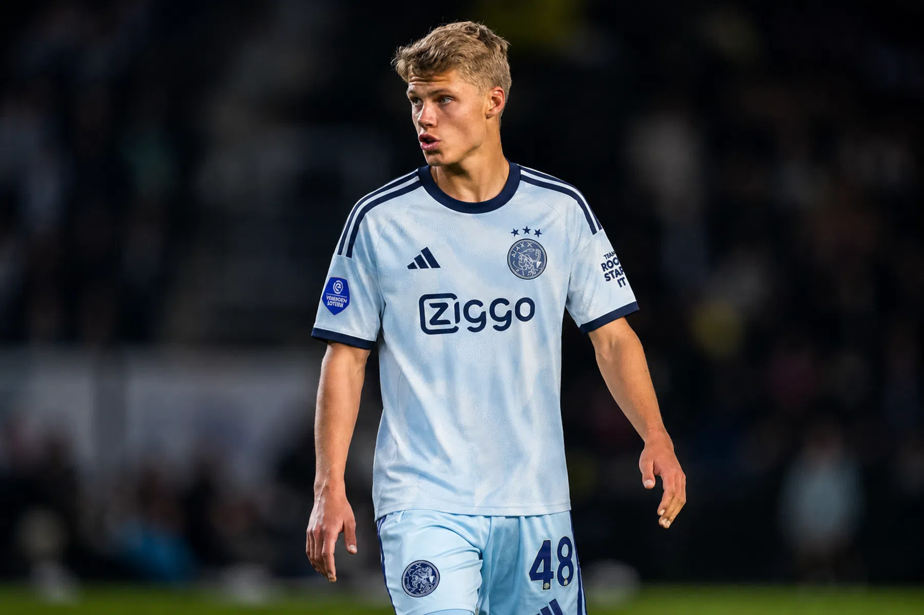 Ajax presenteert lichtblauw derde tenue voor seizoen 2026/27 | VN