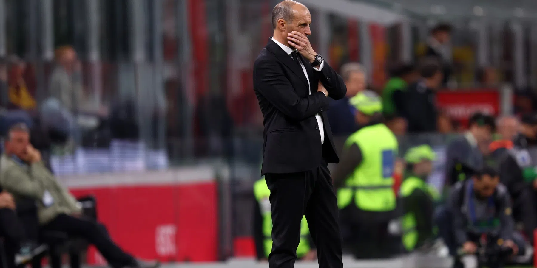 'AC Milan grijpt hard in na crisis: selectie opgesloten richting cruciaal duel'