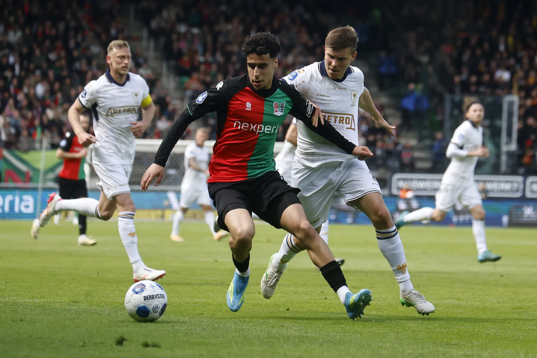 'Feyenoord ziet opvolger van Hadj Moussa rondlopen bij NEC'
