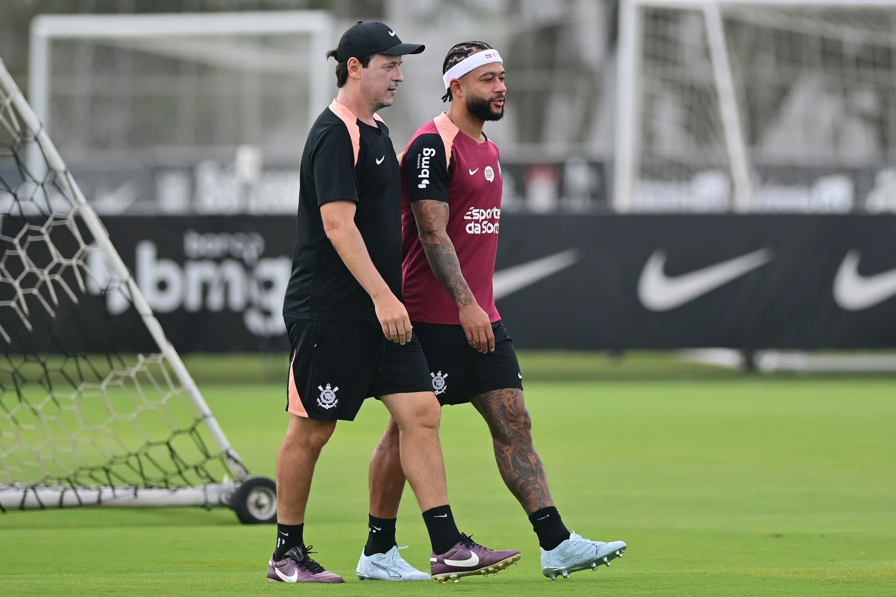 Wanneer speelde Memphis Depay zijn laatste wedstrijd? | VoetbalNieuws