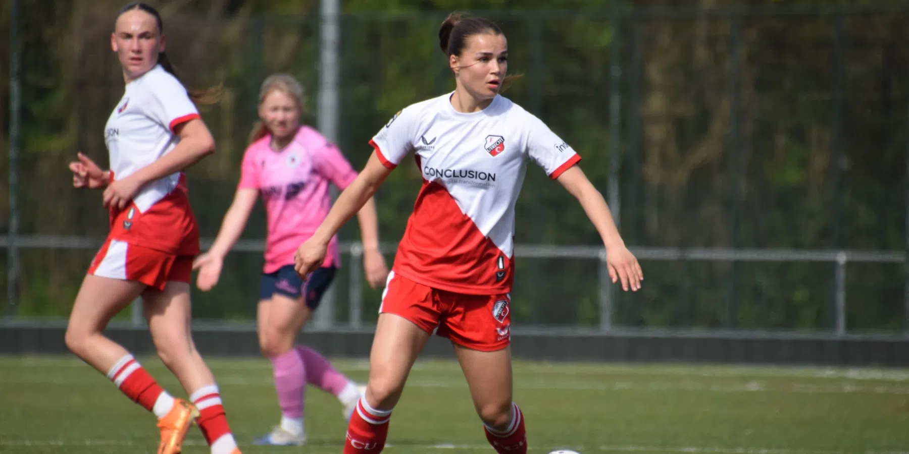 FC Utrecht Vrouwen haalt hard uit naar club: 'Passen niet in het budget'