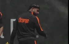 Schrikmoment op Oranje-training: Lang kermt na contact met Memphis