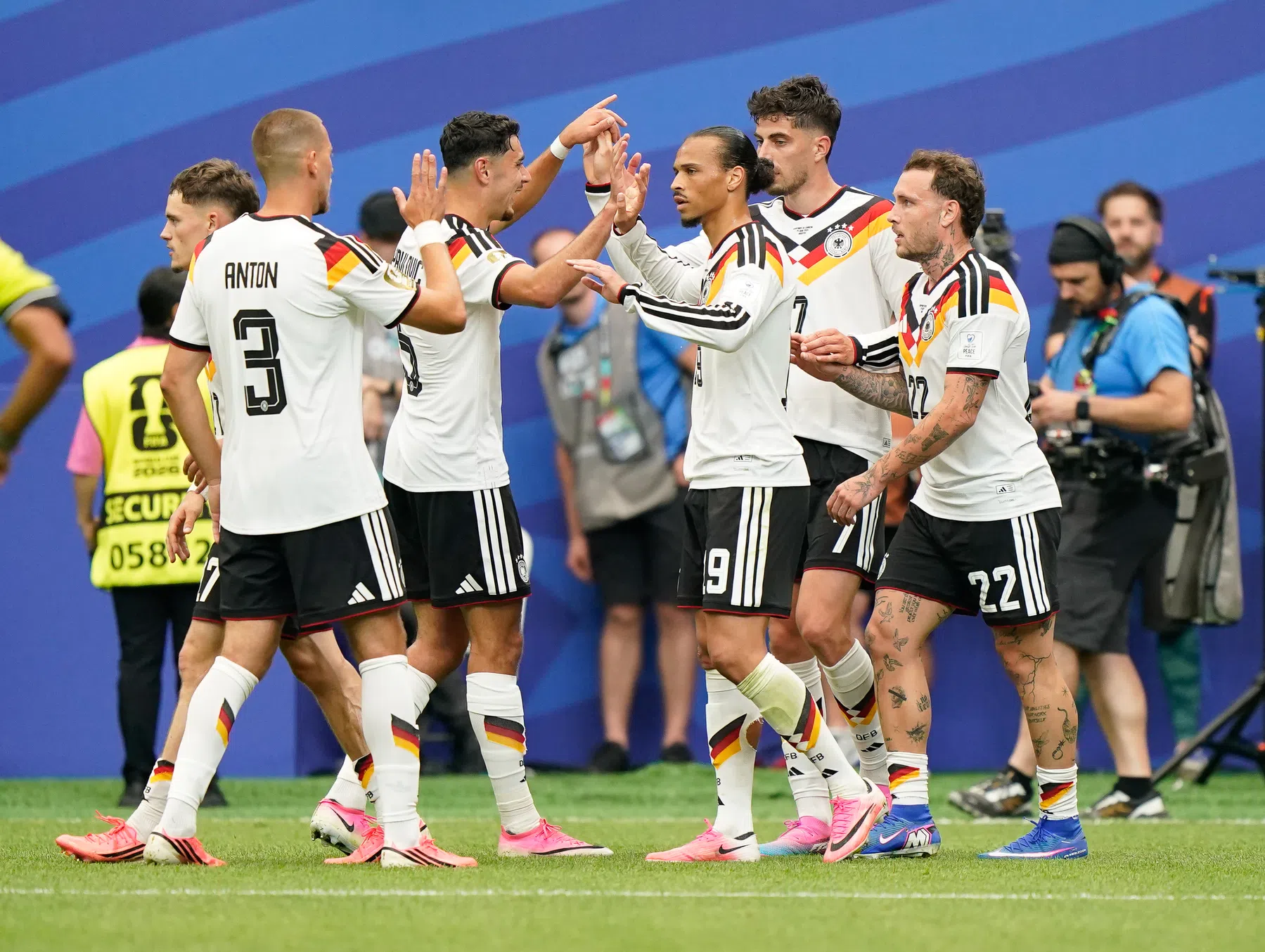 Waar kun je Duitsland - Ivoorkust op het WK live kijken? | VN
