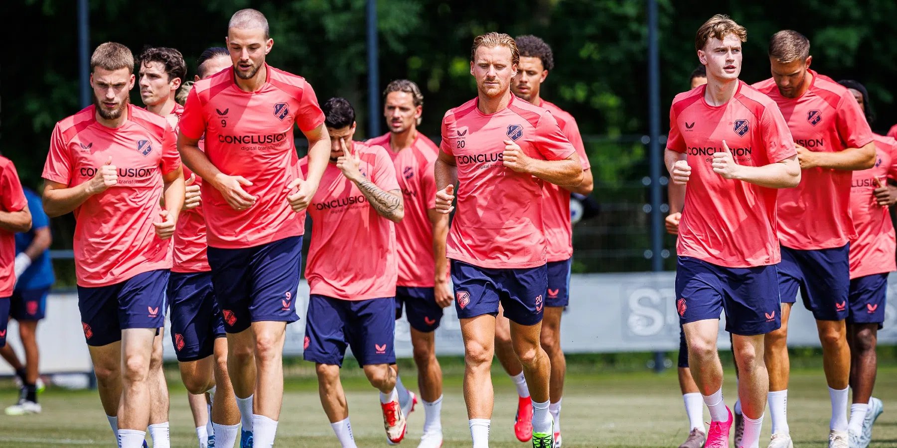 Eerste ploegen van start: alle eerste trainingen van de Eredivisieclubs op een rij
