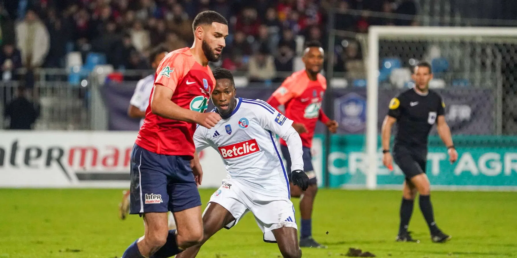 AZ legt Soualhia vast en verhuurt verdediger aan Telstar | VN