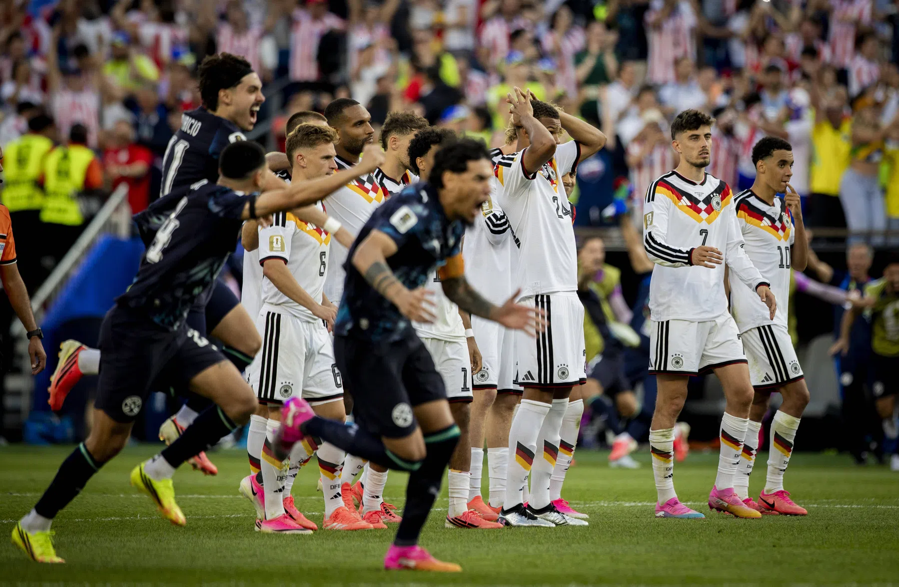 Duitse media vernietigend na WK-exit Duitsland | VoetbalNieuws