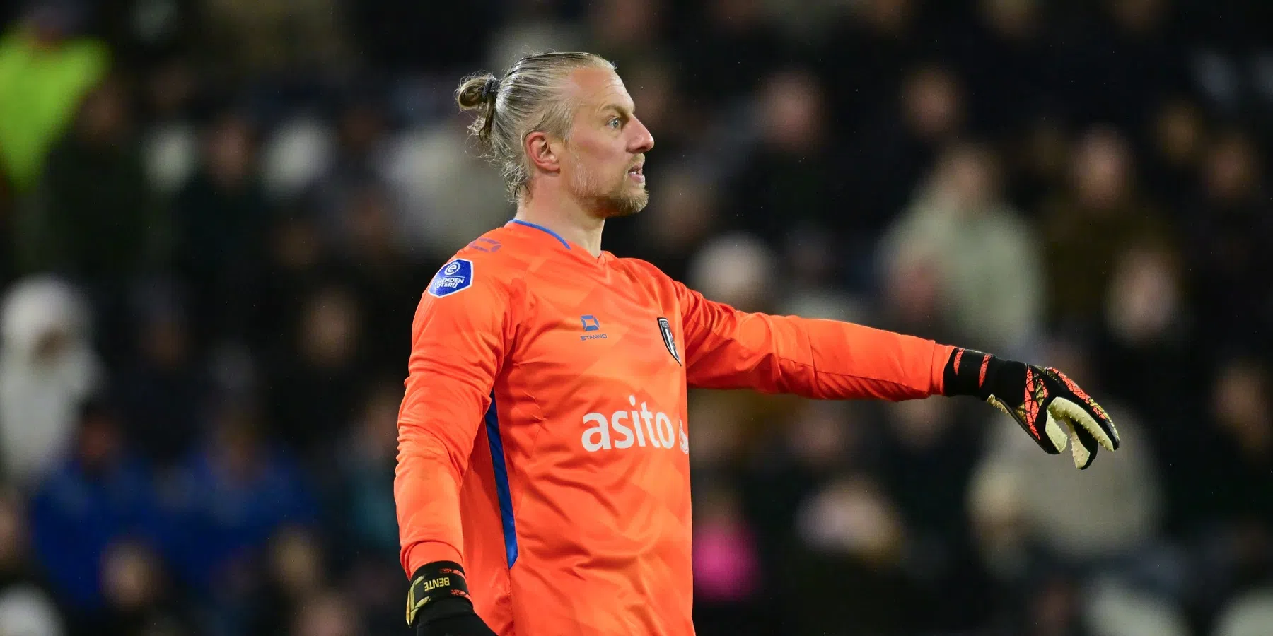 FC Twente haalt Remko Pasveer in huis