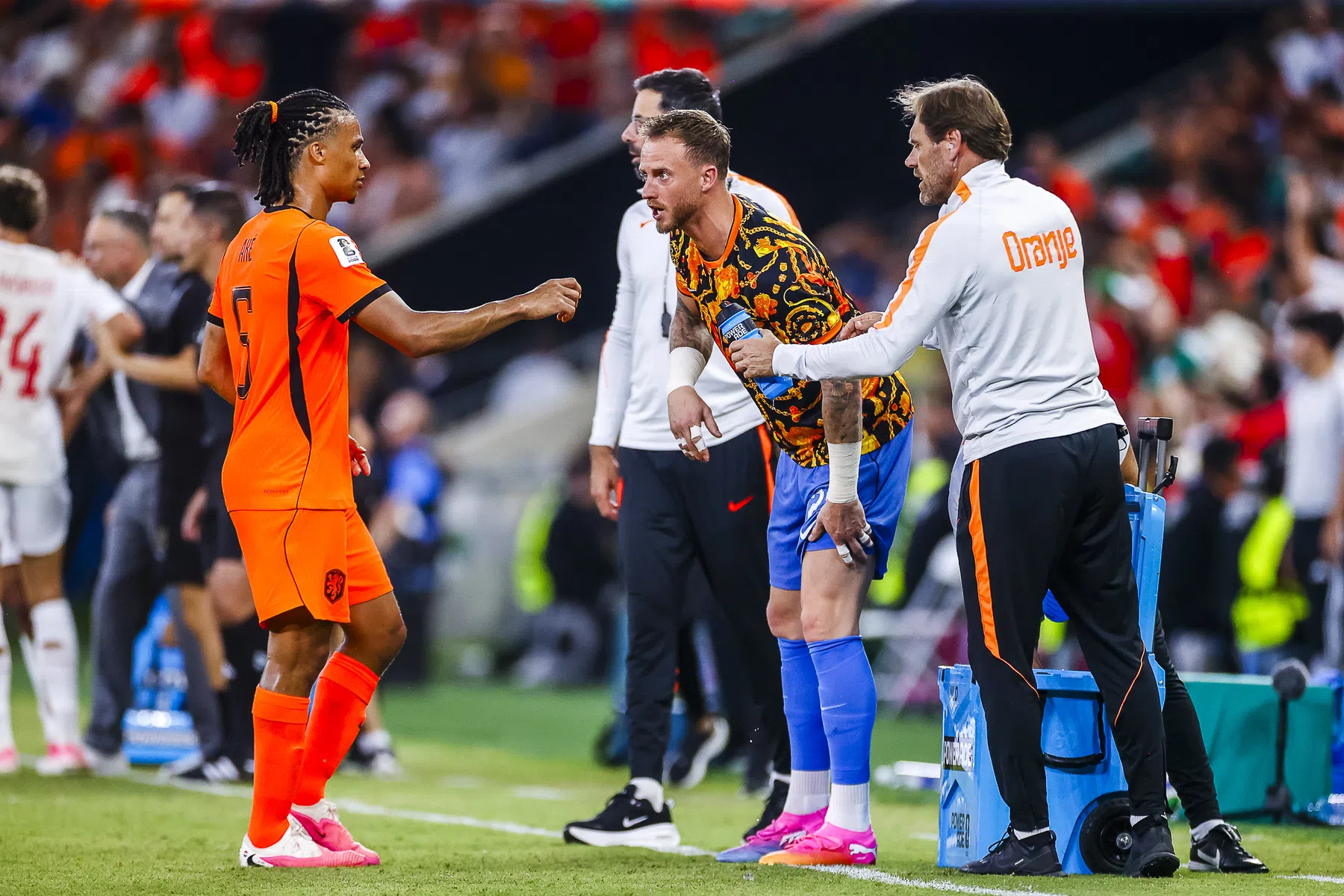 Aké verrast en verlaat Manchester City voor Turkse topclub