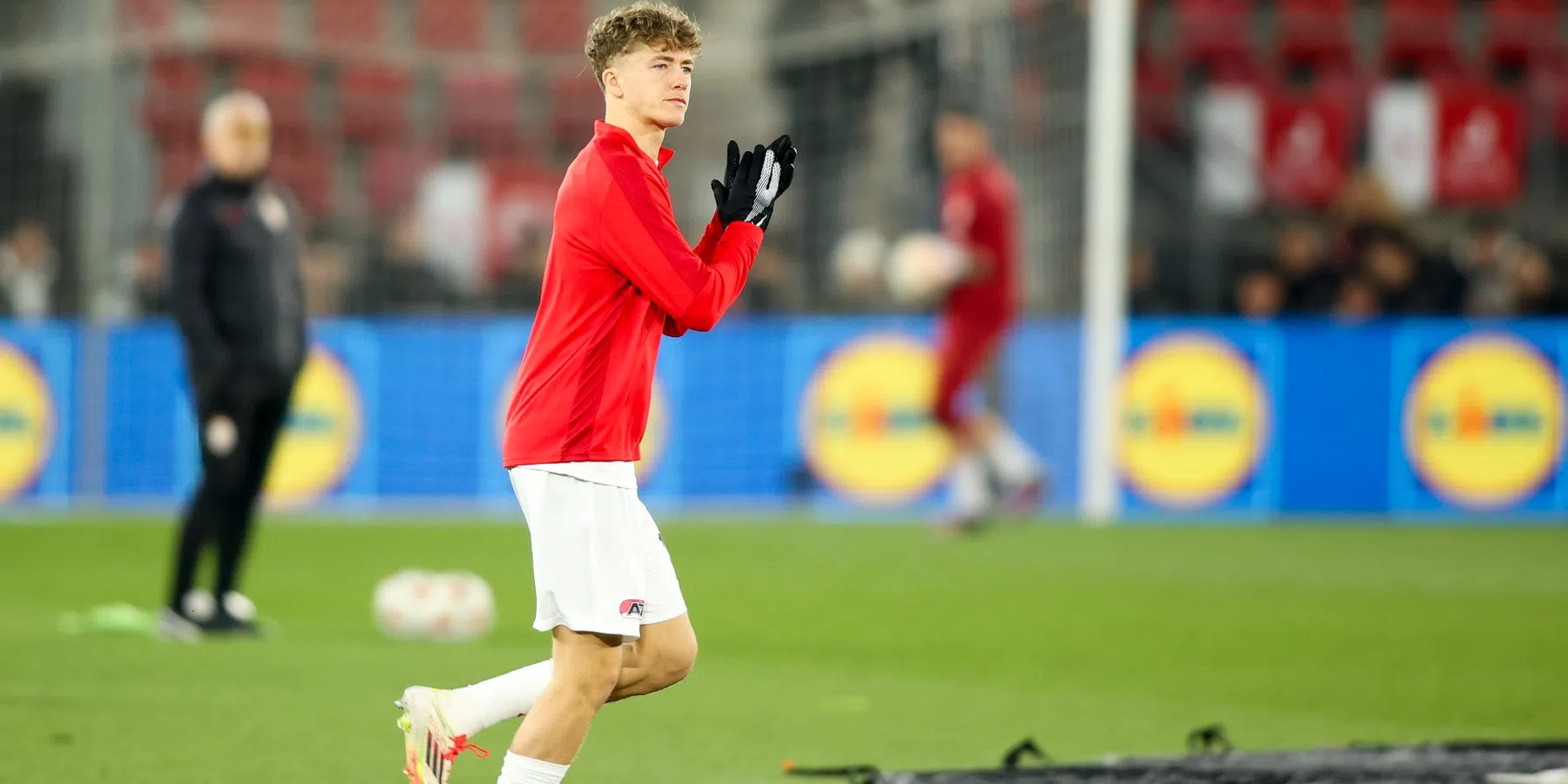 PSV-aanwinst meldt zich in Eindhoven voor de medische keuring 