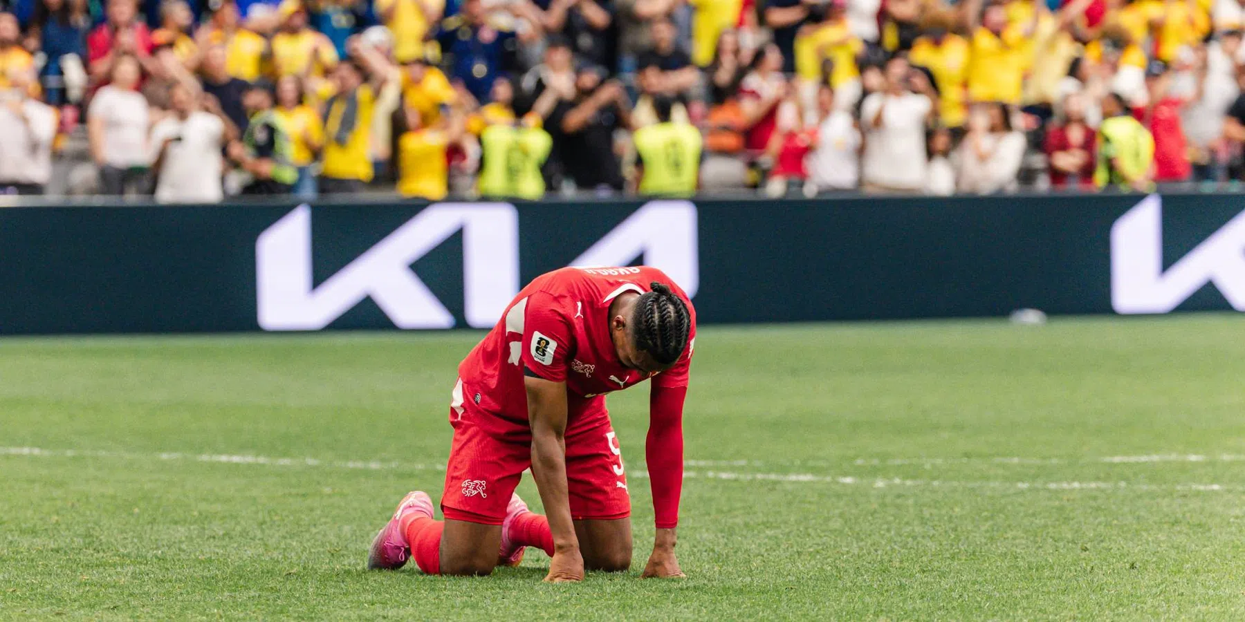 Akanji zweert na nieuwe misser nooit meer penalty te nemen | VN
