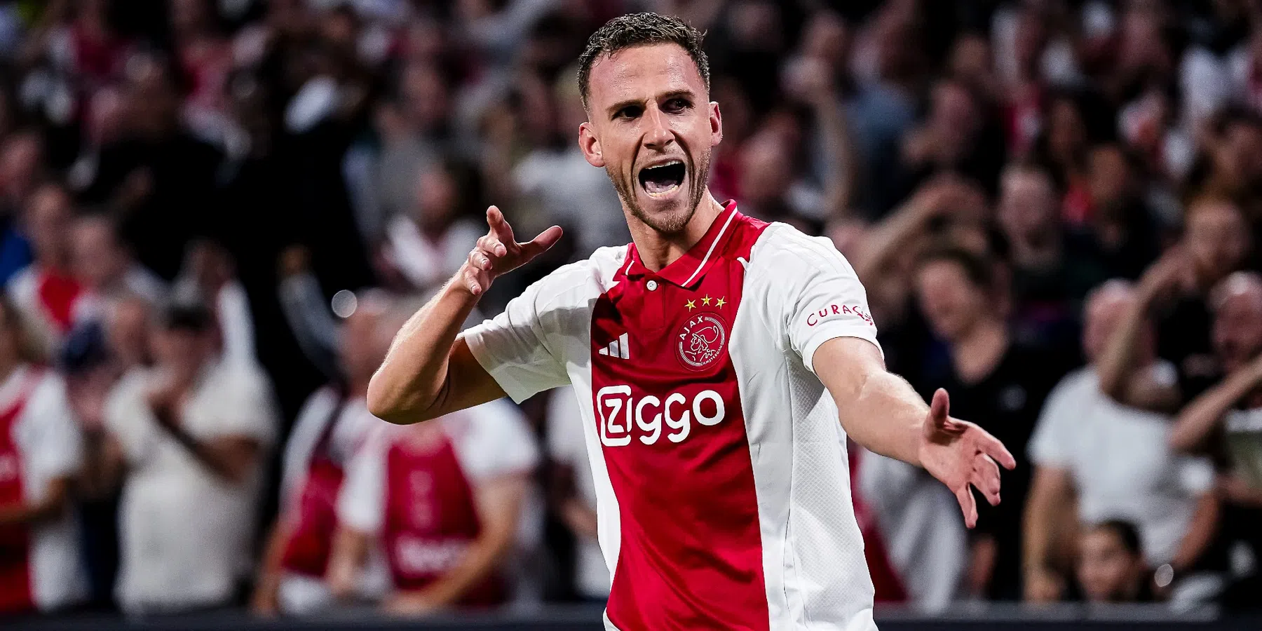 Ajax en middenvelder uit elkaar: contract van Mislintat-aankoop ontbonden