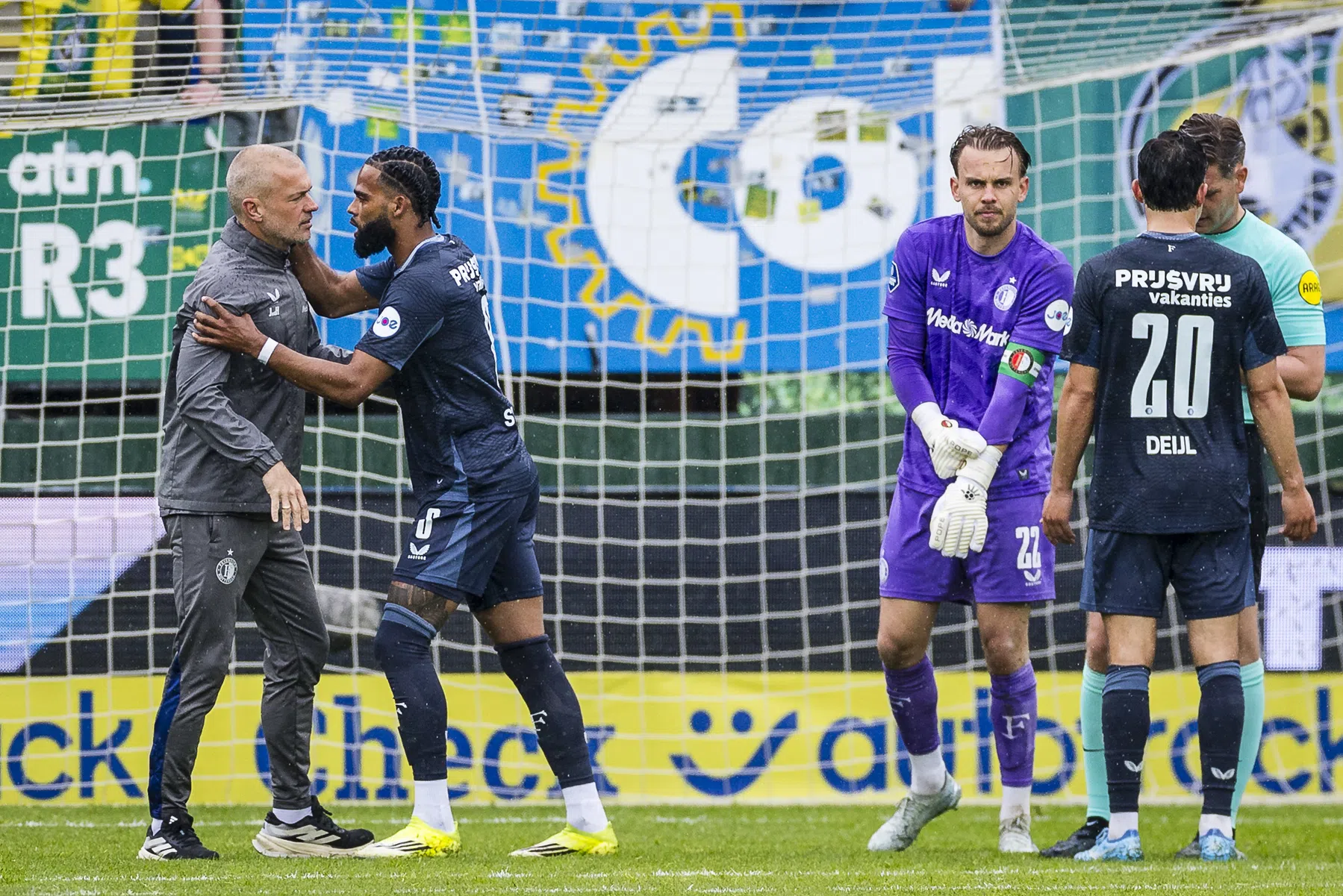 Wolfsburg laat oog vallen op Feyenoord-doelman Wellenreuther'