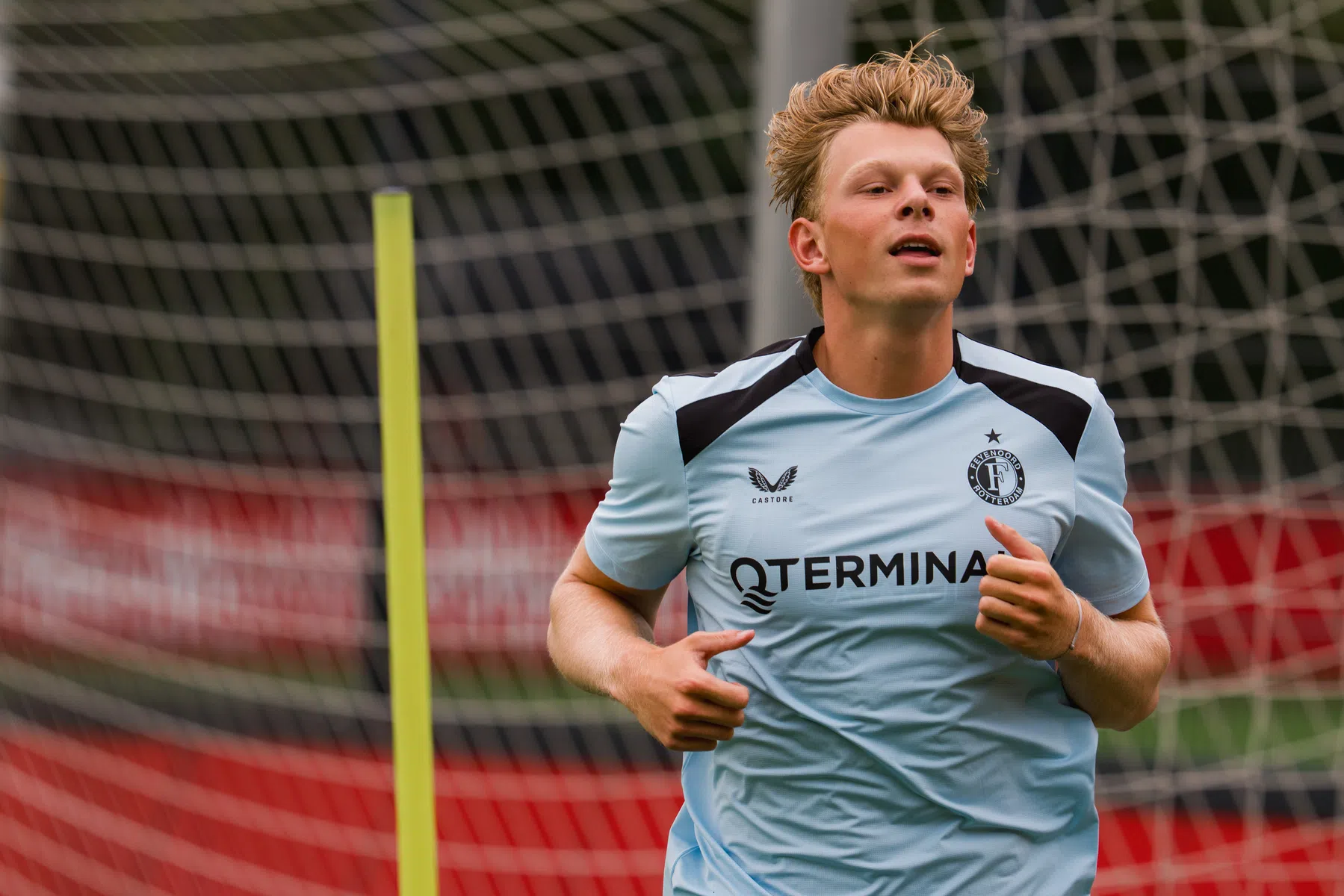 Feyenoord verhuurt Jan Plug aan Excelsior | VoetbalNieuws