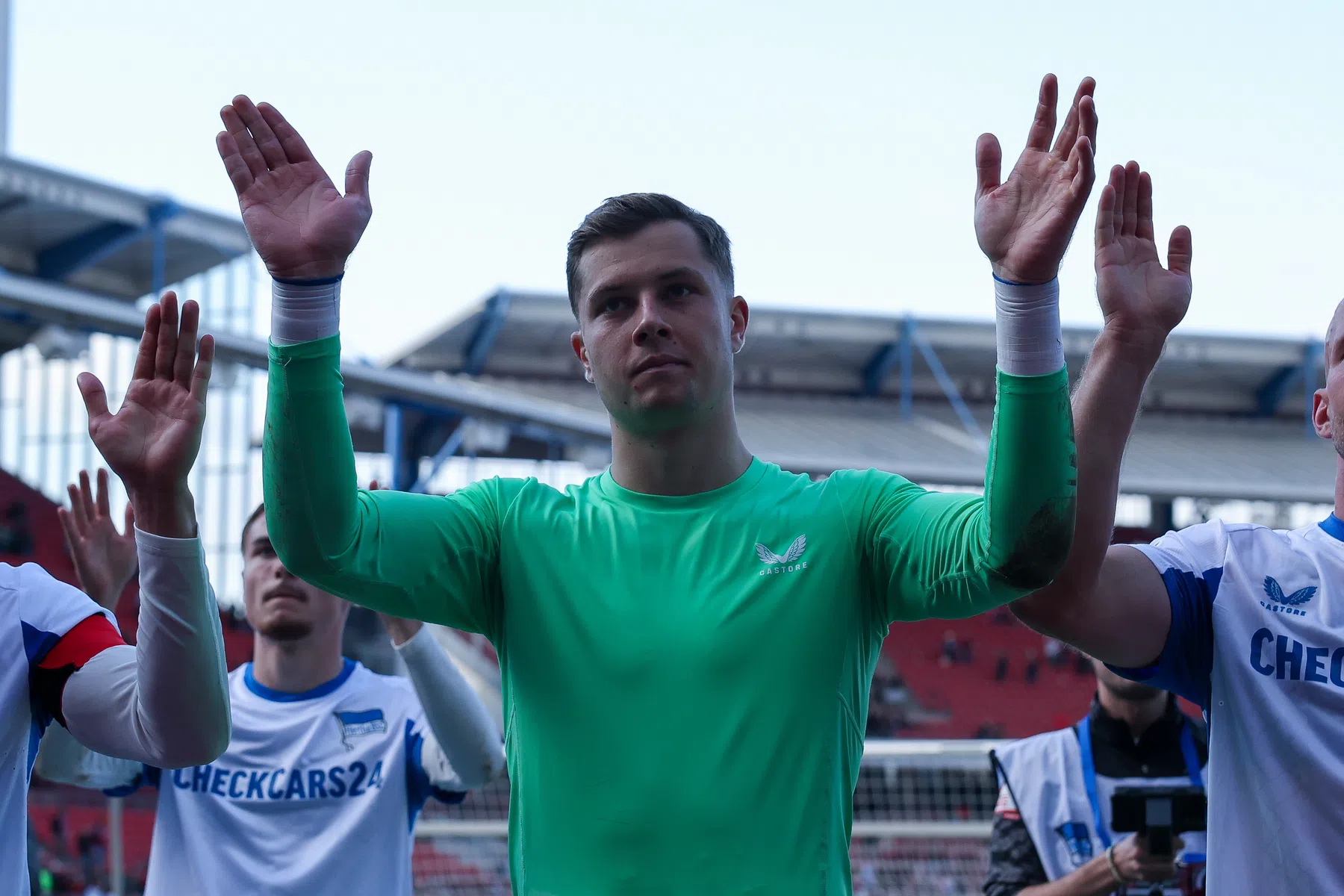 Feyenoord rond met Tjark Ernst: transfer bijna beklonken | VoetbalNieuws