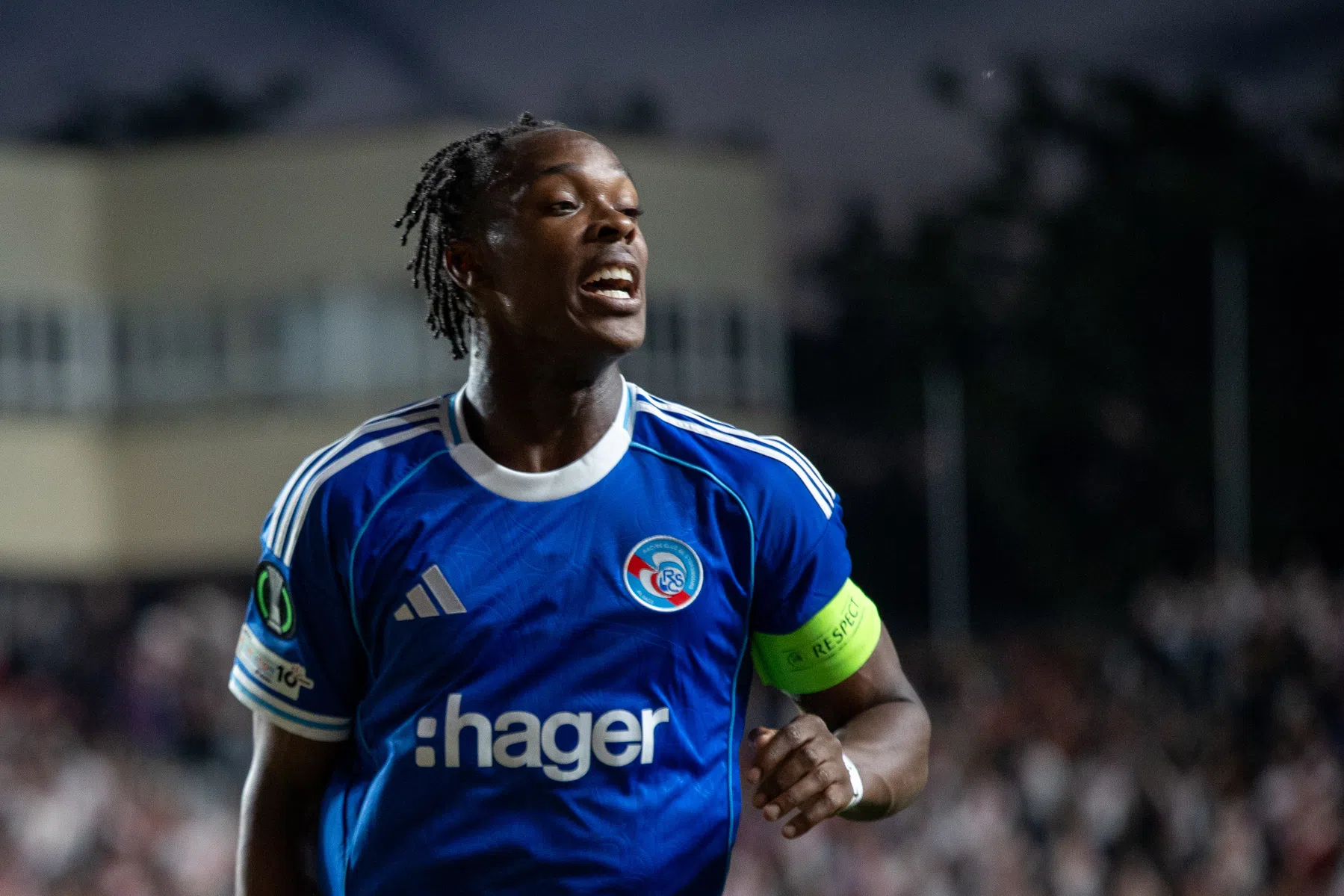 Chelsea overweegt vertrek van Emegha na miljoenentransfer | VoetbalNieuws