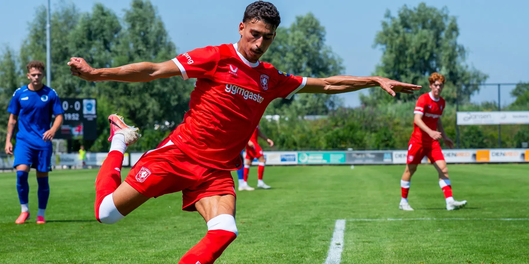 'Bundesliga of Serie A lonkt: FC Twente wil vijf miljoen voor aanvaller'