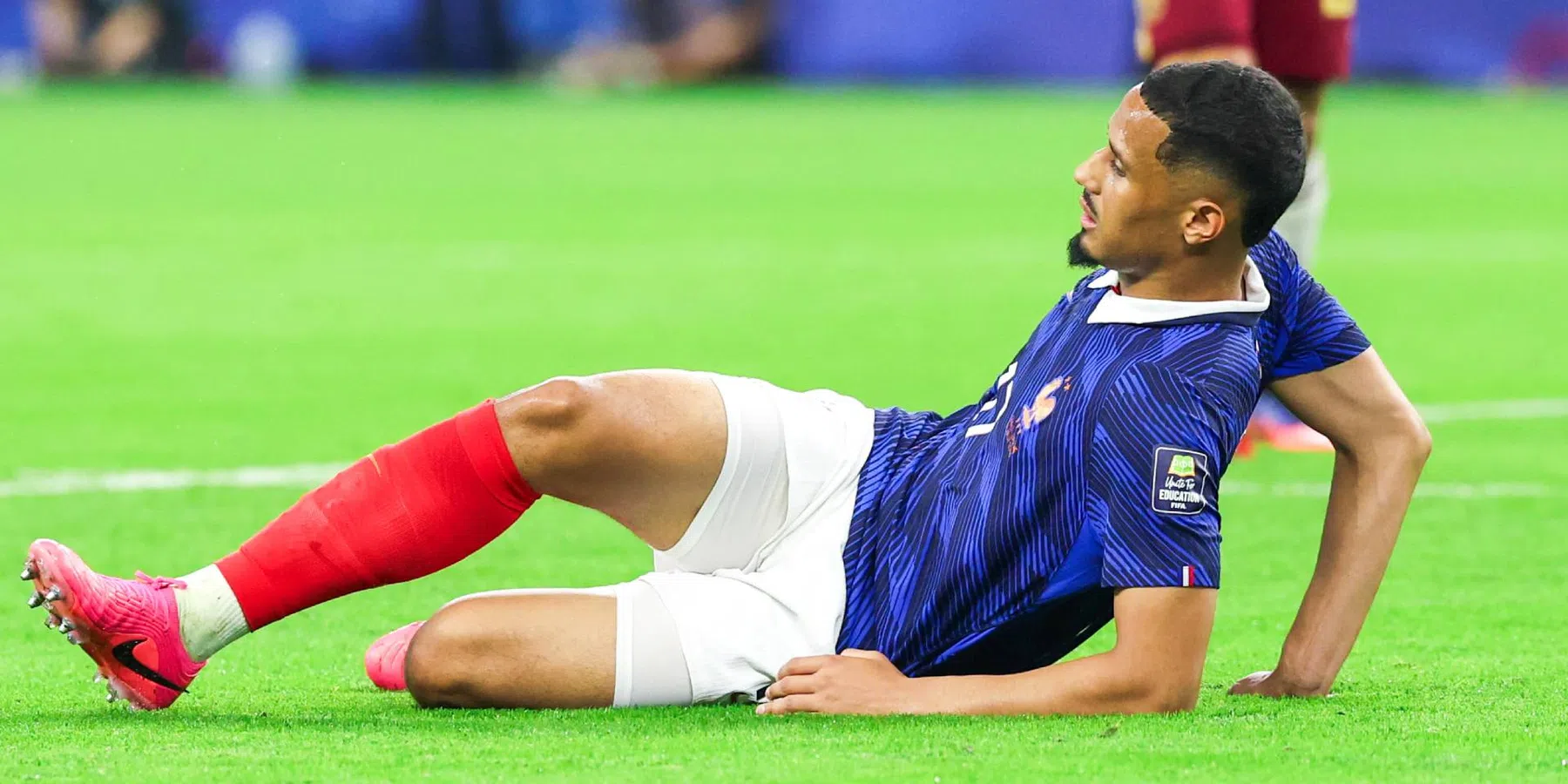 Arsenal vreest maanden zonder Saliba na operatie | VoetbalNieuws