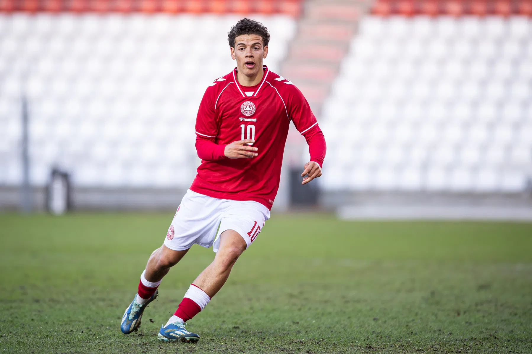 NEC heeft opvolger van Önal bijna binnen: Bischoff op huurbasis