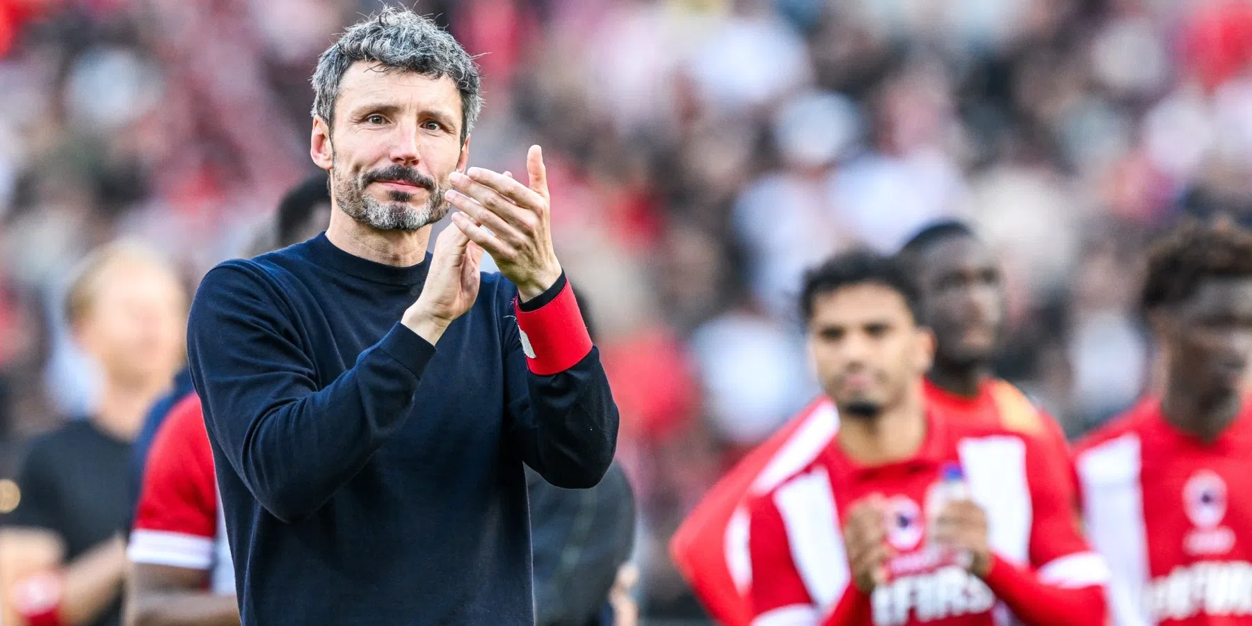 'België boekt vooruitgang in gesprekken: Van Bommel ziet bondscoachschap zitten'