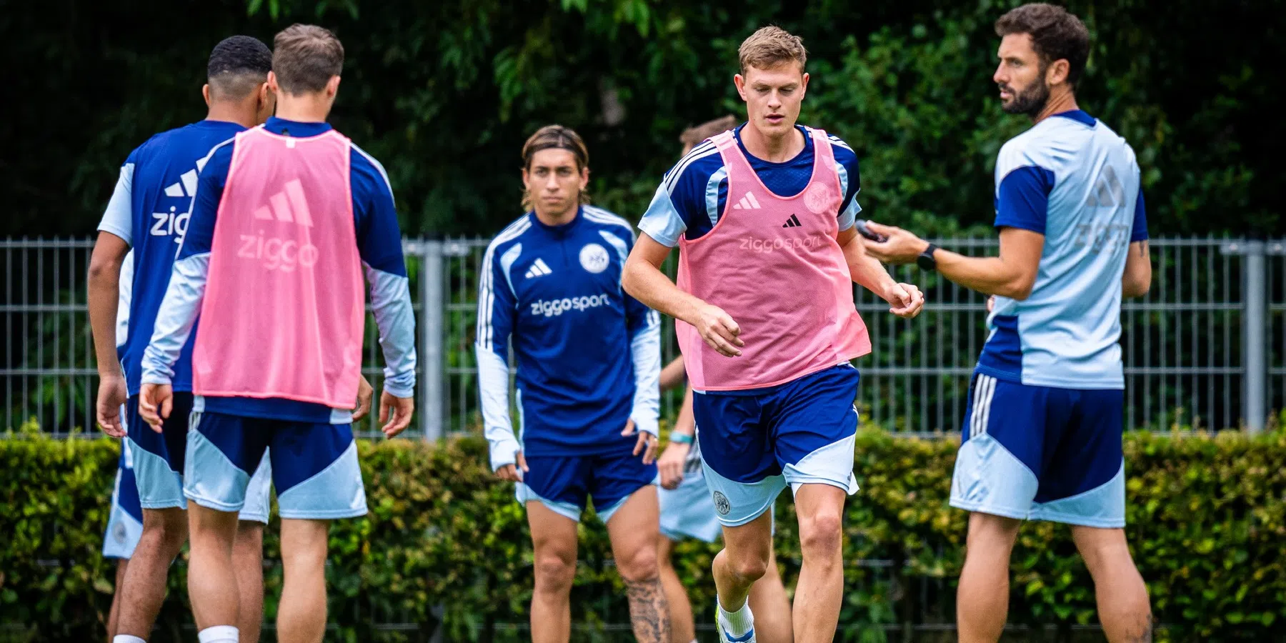 Ajax ziet tweetal terugkeren, verdediger ontbreekt tegen Vojvodina