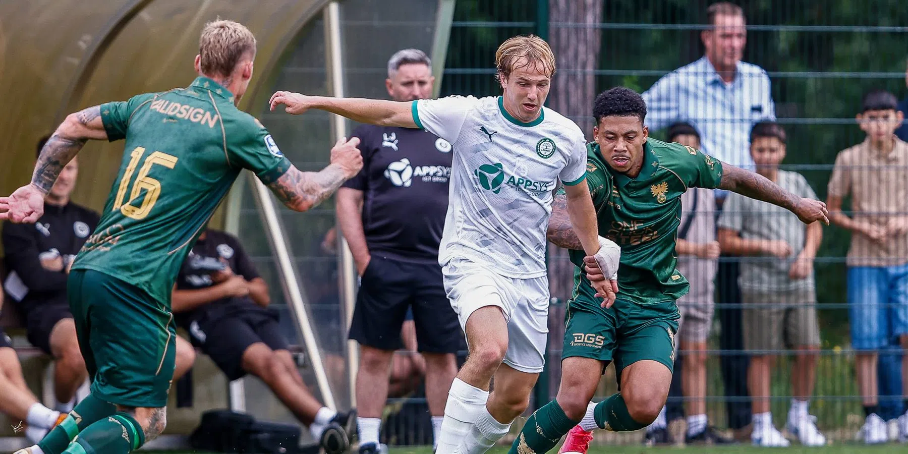 AZ rondt transfer af en schakelt door na Van Bergen | VoetbalNieuws