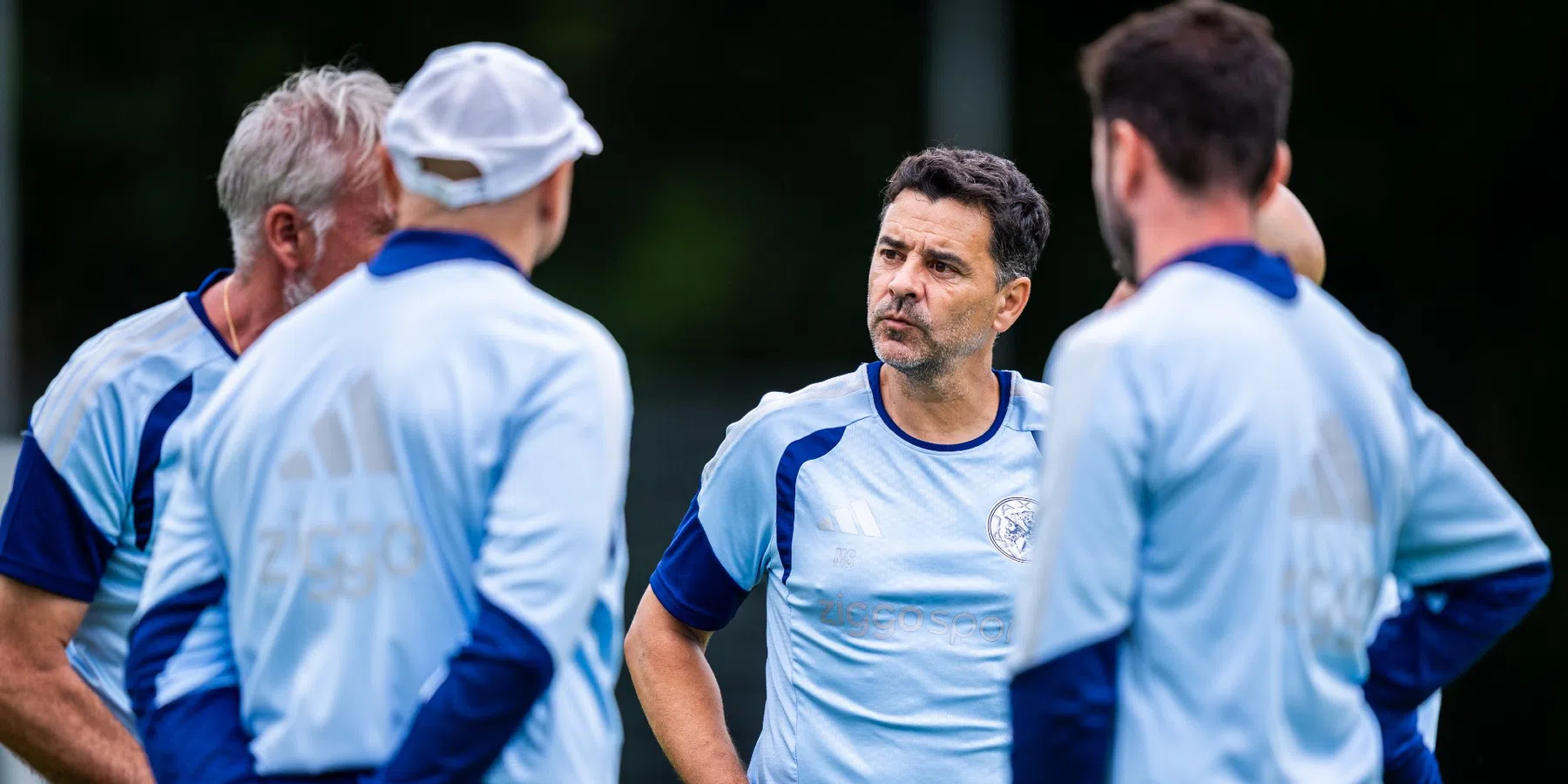 Waar en hoe laat wordt de oefenwedstrijd Ajax - Burnley uitgezonden?
