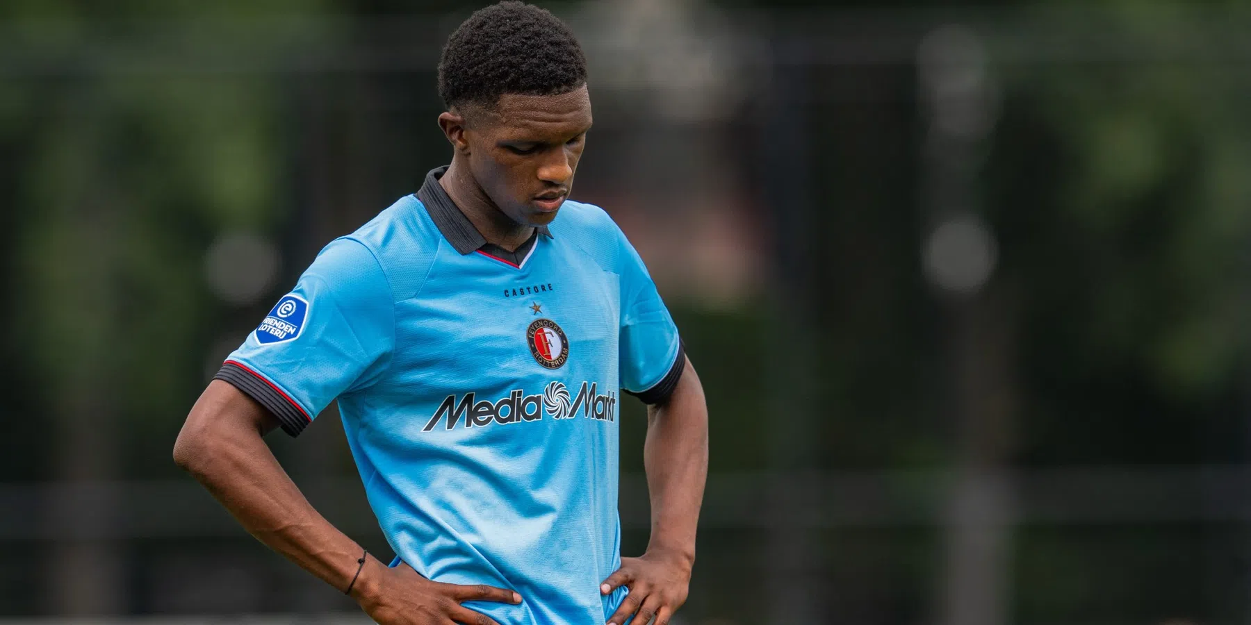 'Feyenoord zet volgende stap in Read-onderhandelingen over mogelijke transfer'