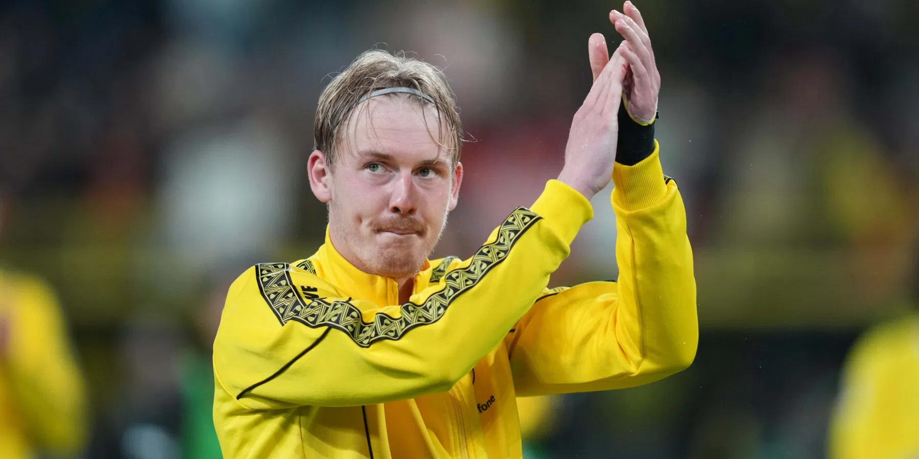 Verrassing uit Amsterdam: Ajax stunt en presenteert Julian Brandt