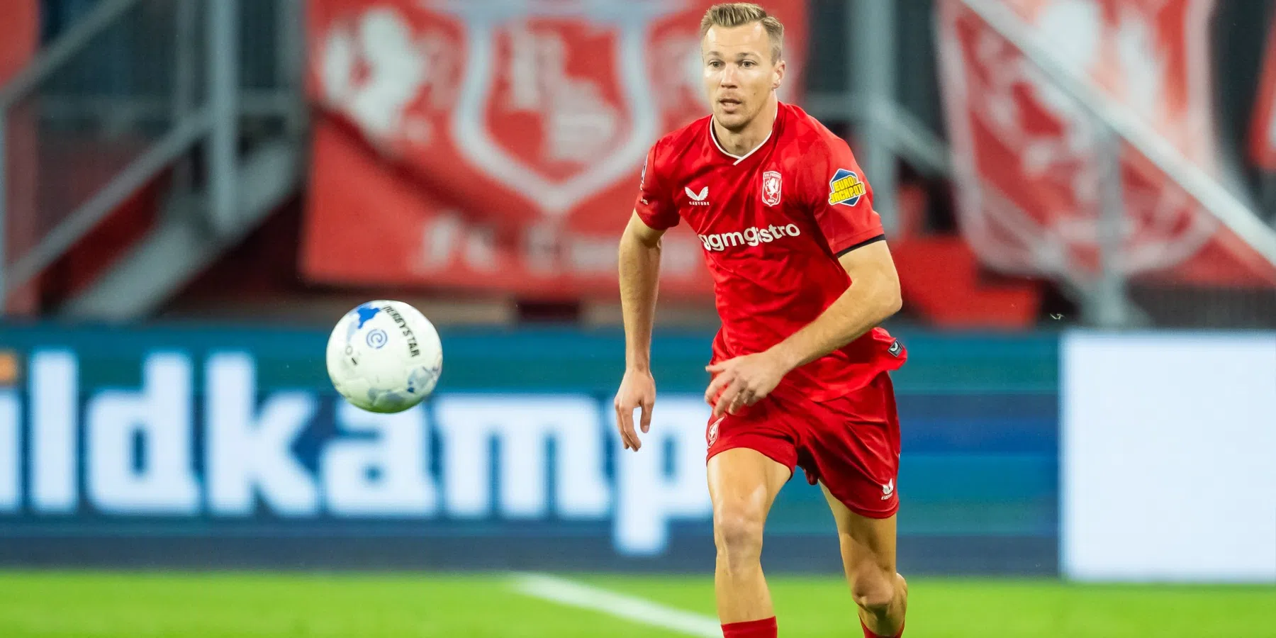 'FC Twente wil ervaren kracht slijten: ADO Den Haag op het vinkentouw'