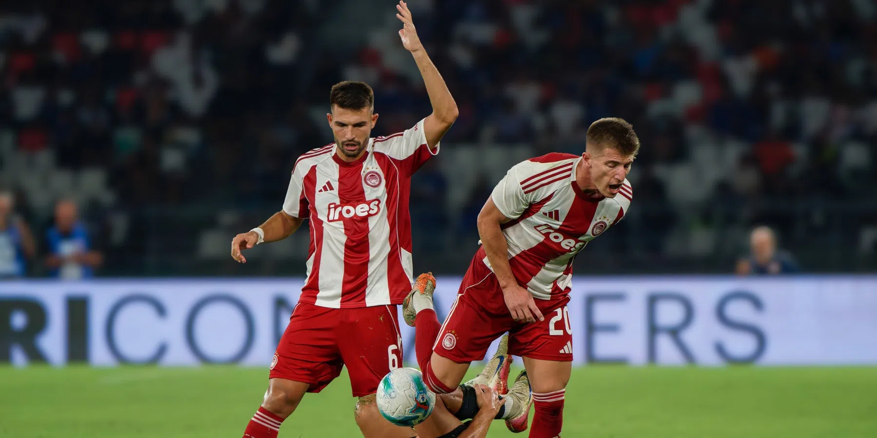 NEC wacht lastige klus: zo deed Olympiakos het tegen Nederlandse clubs