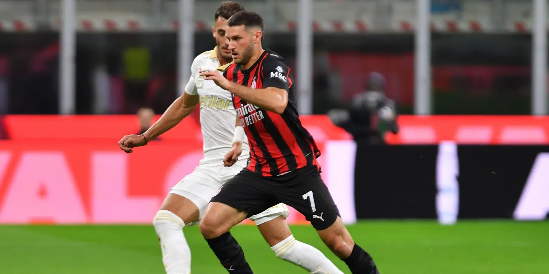 'Binnenlandse transfer lonkt voor ex-Feyenoorder Giménez na moeizaam seizoen'